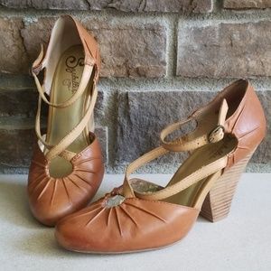 Seychelles Cognac Heel